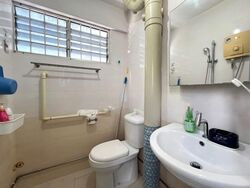 Blk 242 Gombak View (Bukit Batok), HDB 4 Rooms #538184851